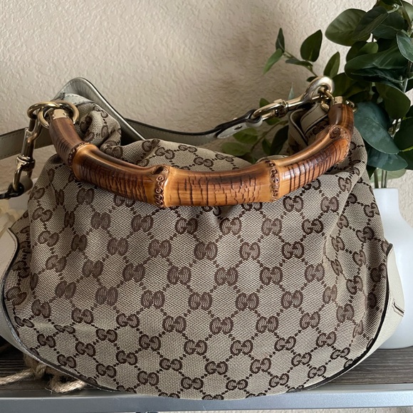 GUCCI Monogram Diana Medium Bamboo Canvas Shoulder Bag - Picture 1 of 16